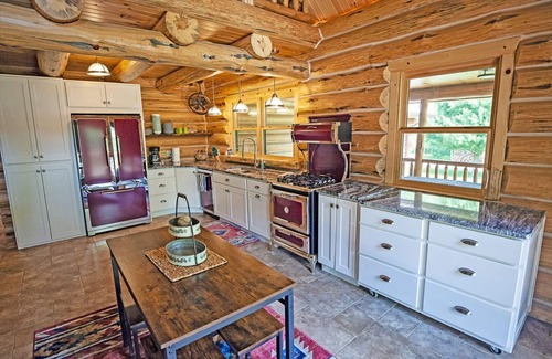 Pentwater House | *NEW* Log Cabin Retreat in Pentwater - Lazy Bear Lodge