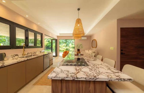 Buenos Aires House | New luxury home in Manzanillo near Santa Teresa