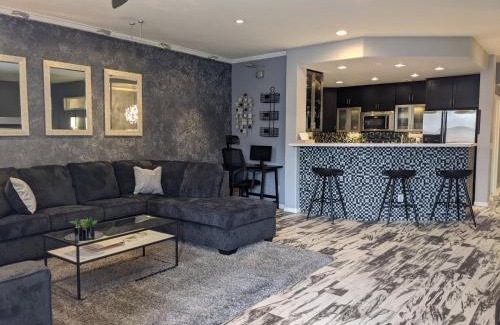 Kierland Apartment | *NEW* Lux Scottsdale Home with Pool, Hot Tub, and Gym