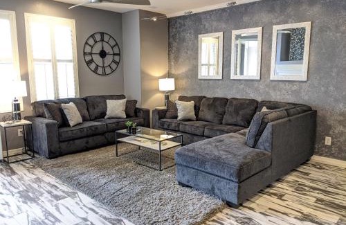 Kierland Apartment | *NEW* Lux Scottsdale Home with Pool, Hot Tub, and Gym