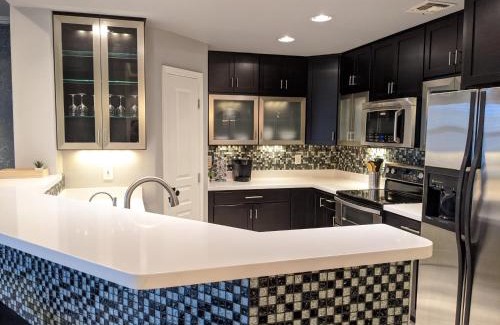 Kierland Apartment | *NEW* Lux Scottsdale Home with Pool, Hot Tub, and Gym