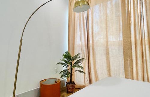 Van Nuys Apartment | New Lux Skyline Loft in LA