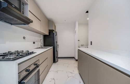 Laureles - Estadio Apartment | New Luxe apt in Laureles with AC and city view