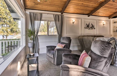 Federal Way House | NEW! Luxe Federal Way Retreat w/ Dock & Fire Pit!