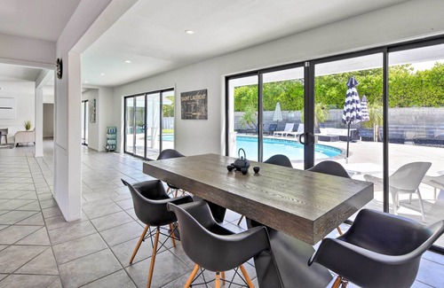 Deepwell Estates House | NEW! Luxe Palm Springs Smart Home w/ Putting Green