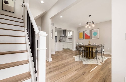 Downtown Columbus House | New Luxe Reno W/Hot Tub & Roof Top Terrace!