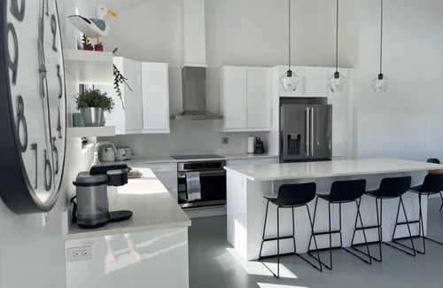 Whitby House | New Luxurious Beachfront Villa at Pumpkin Bluff -Your Ultimate Paradise Getaway!