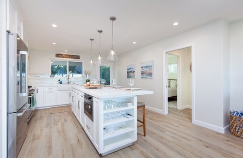 Ocean Beach House | New Luxurious Ocean Beach Home/private backyard!