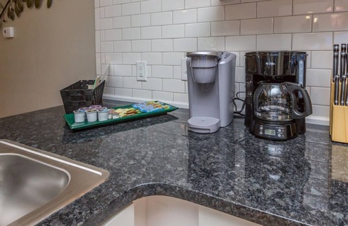 Winston - Salem Apartment | New Luxury 1BR Near Downtown and Hospital