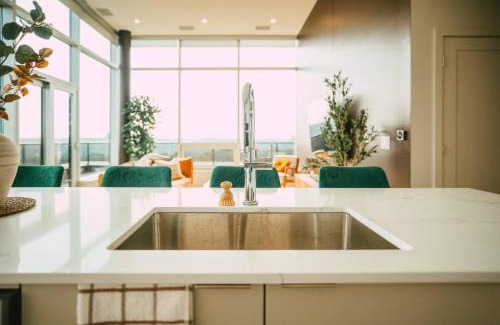 South End Apartment | NEW - Luxury 2BR Penthouse Apt In Central Halifax