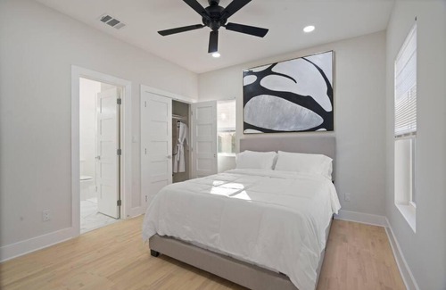 West Dallas Villa | New Luxury 3 story Townhome in Trinity Groves