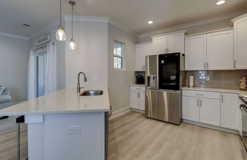 Hilton Head House | New Luxury 4 BR 3.5 BA Vacation Home 2 Kings 3 Queen Bikes & Beach Gear included