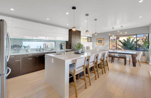 Mission Hills House | New! Luxury 5BR, W/Arcade, Sauna, Views, Fire Pit!