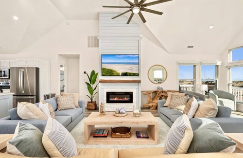 Salvo House | NEW Luxury 6BR Oceanfront Home | Private Pool, Hot Tub & Panoramic Views