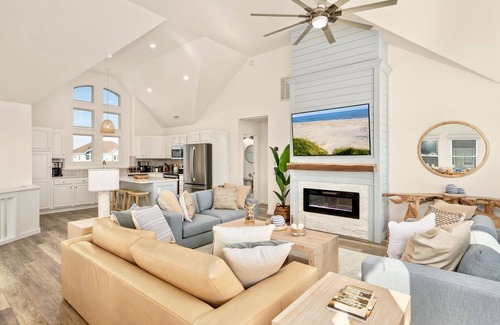 Salvo House | NEW Luxury 6BR Oceanfront Home | Private Pool, Hot Tub & Panoramic Views