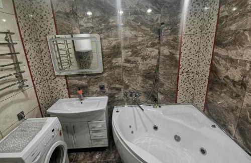 Zaporozhye Apartment | New Luxury apartment 2022 with jacuzzi on Mayakovskogo 16
