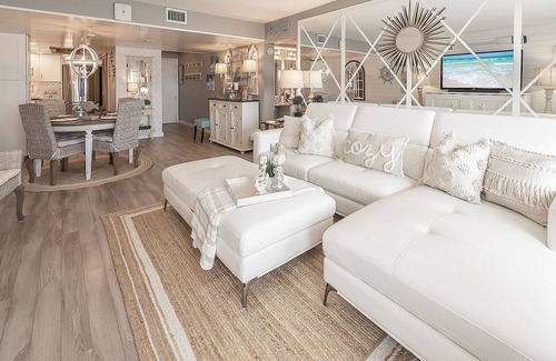 Sunnyside Condo | NEW- Luxury Beachfront Condo, Pinnacle Port in beautiful Gated Carillon Near 30A