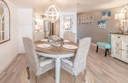 Sunnyside Condo | NEW- Luxury Beachfront Condo, Pinnacle Port in beautiful Gated Carillon Near 30A