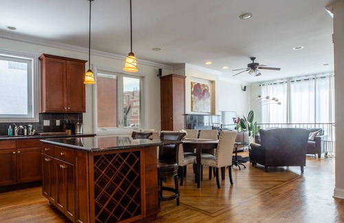 Ukrainian Village Condo | NEW LUXURY CONDO WITH PATIO DECK