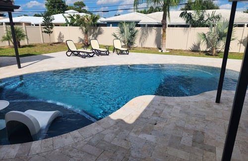 East Fort Lauderdale House | New Luxury Coral Villa!Private Heated Salt Pool With Sun Shelf! 1 Mile To Beach!