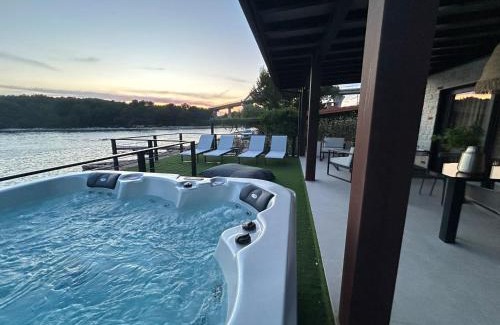 Zdrelac Villa | NEW Luxury Feel Good House by the Sea