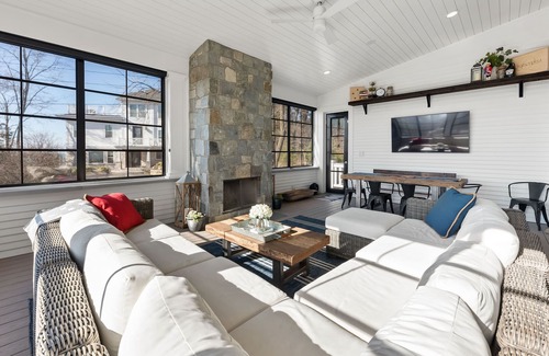 Grand Beach House | NEW LUXURY LAKE HOUSE close to beach with hot tub and screen porch!