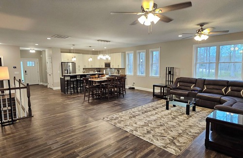 Livingston House | New Luxury Lakefront Getaway! Panoramic Views, New Hot Tub, Game Room & Kayaks!