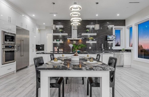 West Vancouver House | New Luxury Large Modern Home with Pool & Views