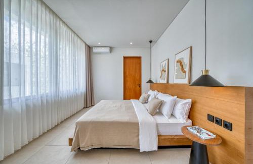 Sei Pinang Villa | New Luxury Malvarrosa Villas