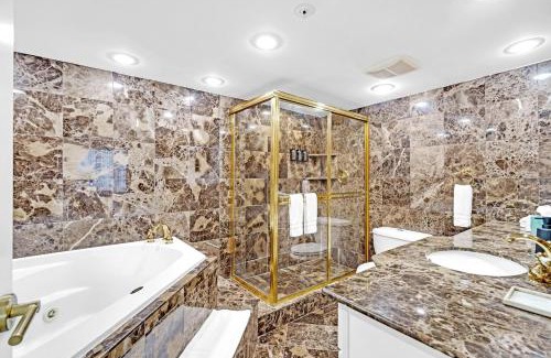 Mid Beach Apartment | New Luxury Miami Beach with private beach