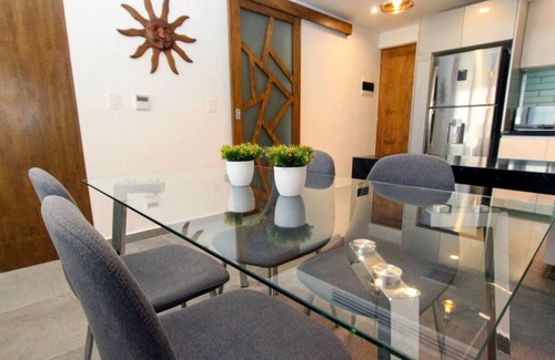 Luis Donaldo Colosio Apartment | New Luxury Ocean View Loft on 5th Avenue