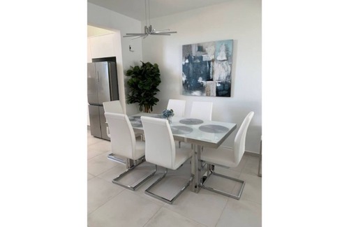 Dominicus Condo | NEW Luxury Penthouse with Jacuzzi and BBQ!