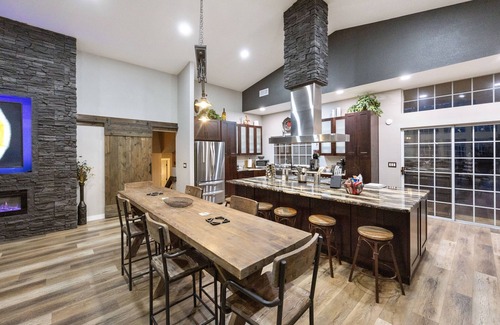 Lynx Mountain View Estates House | New Luxury Prescott Lynx B B 4k ft2 Sleeps 22