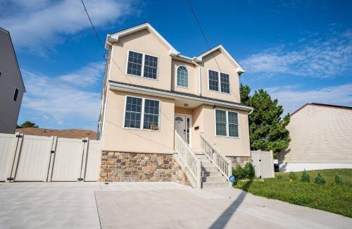 Atlantic City House | NEW Luxury Quiet Island Atlantic City Getaway