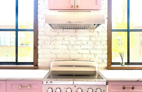 Downtown Chattanooga Apartment | NEW luxury retro loft in heart of historic, walkable Southside district