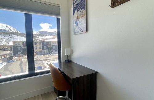 Silverthorne Condo | New! Luxury Riverfront Retreat with Mountain Views