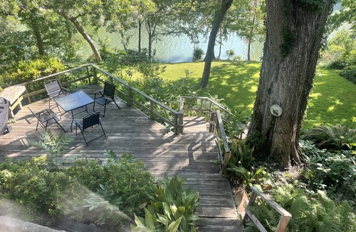 Seguin House | New! Luxury Riverfront Oasis with Gorgeous Oaks and Ping Pong Table!