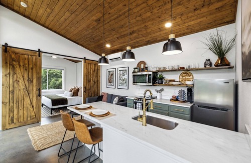 Sevier County House | NEW Luxury Tiny Home near Knoxville & the Smoky Mountains