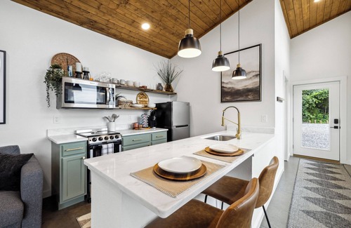 Sevier County House | NEW Luxury Tiny Home near Knoxville & the Smoky Mountains