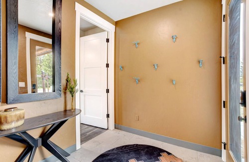 Old Town House | New Luxury Villa 103 /Rooftop Hot Tub & Lounge /Views /Best Price- $500 FREE Activities Daily
