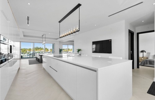 Palm Cay Condo | New Luxury Waterfront Condo, Palm Cay, The Bahamas