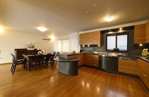 Kerameikos Villa | "NEW" Ma Maison N°9 Downtown Villa, Jacuzzi, Gym,Parking,15" walk to Acropolis