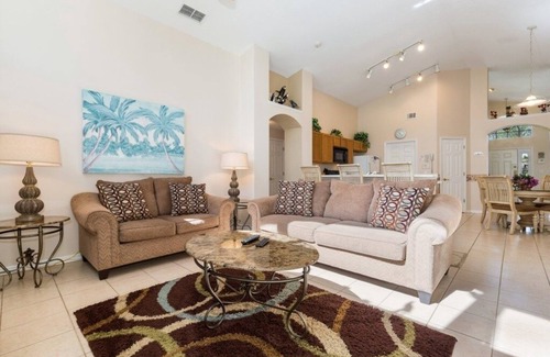 West Kissimmee Villa | NEW! Magical 3BR Pool Home in Oak Island Harbor Close to Parks