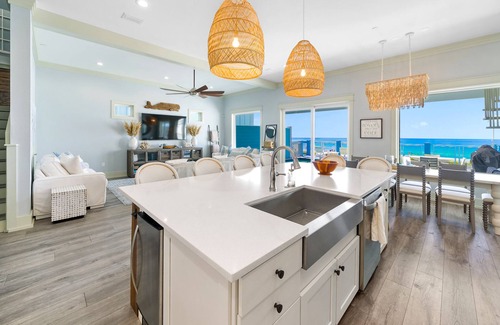 Bel Air House | New. Magnificent, Gulf Front Home. Beach Blessing! 7Br, Pool, sleeps 22