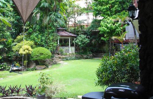 New Manila Bed & Breakfast | New Manila Suites