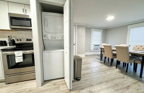 Concord Apartment | NEW - Mins to Manchester/Nashua - Walk to downtown - In-Unit Washer/Dryer