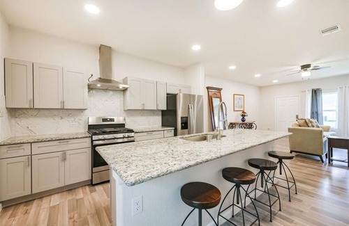 Baytown House | New Model Home near Exxon Mobil & Conoco Philips. A turnaround retreat!