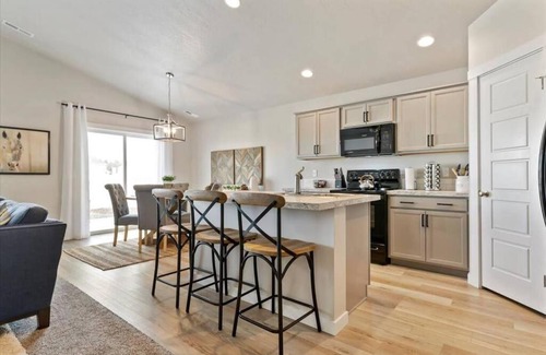 Meridian House | New Model like home in Meridian with 3 bedrooms