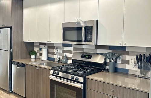 Maplewood Apartment | New Modern 1 Bedroom 1 Bath Apt centrally-located in Maplewood, NJ