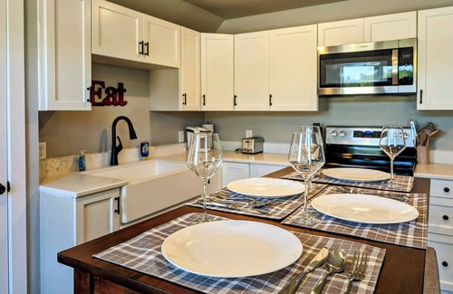 Custer Apartment | New Modern 1BR, Downtown Custer – Perfect Base for Black Hills